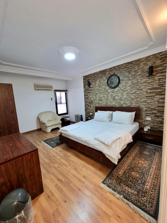 Amazing Nile View And Pyramids Apartment Кайро Екстериор снимка